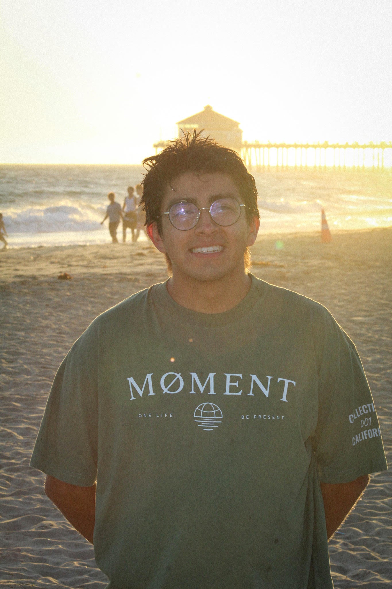 MØMENT Logo Tee